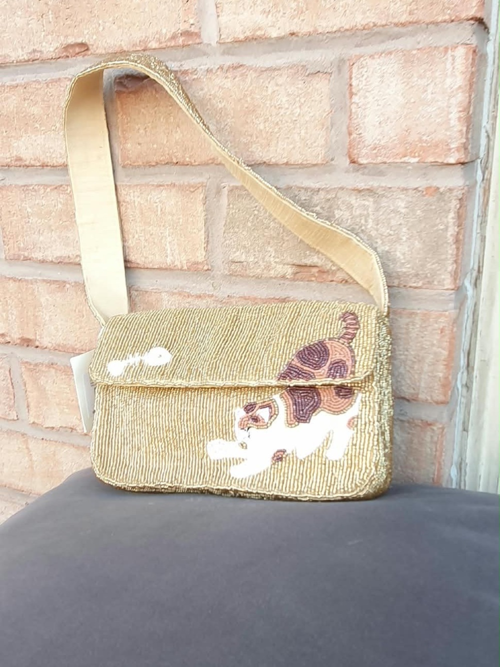 ๐ Viral SOL and Mer Beaded Cat Embroidered Shoulder Bag in Gold - Picture 11 of 15